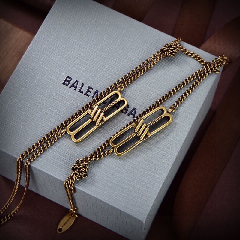 Ba1en*iaga necklaces